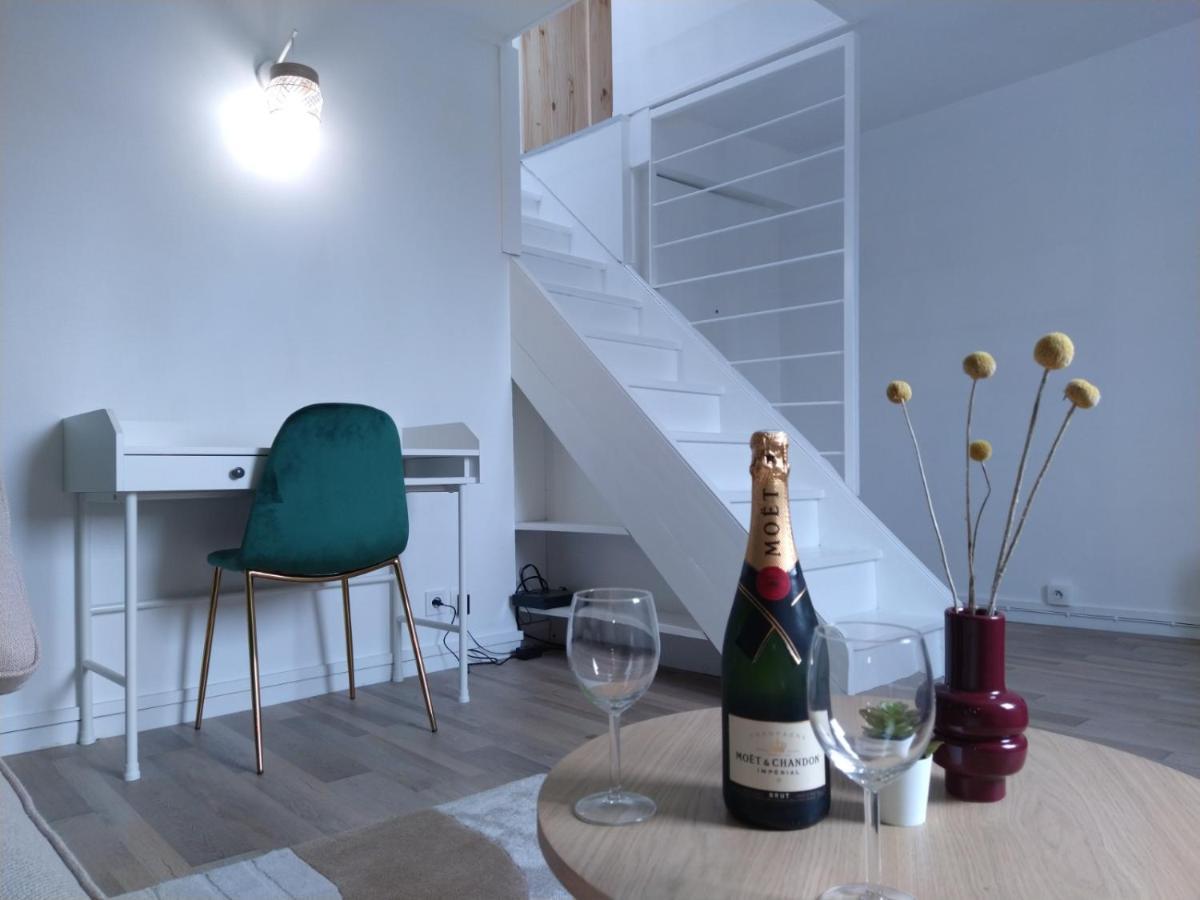 Wallis Yourhosthelper Reims Extérieur photo