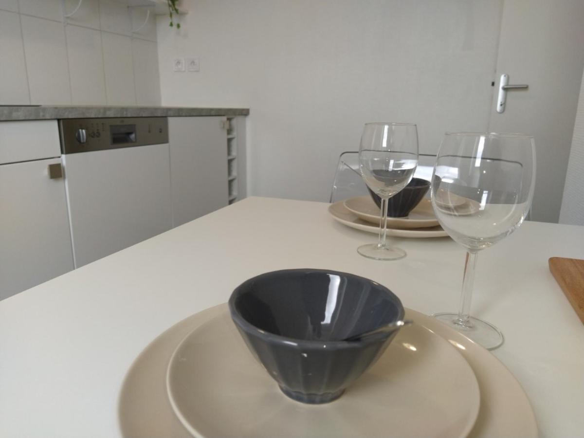 Wallis Yourhosthelper Reims Extérieur photo