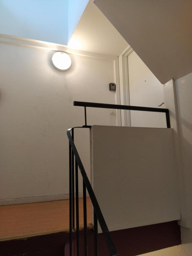 Wallis Yourhosthelper Reims Extérieur photo