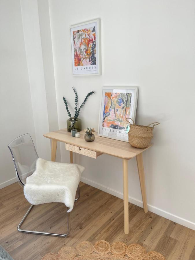 Wallis Yourhosthelper Reims Extérieur photo