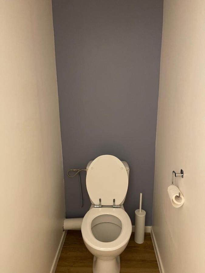 Wallis Yourhosthelper Reims Extérieur photo