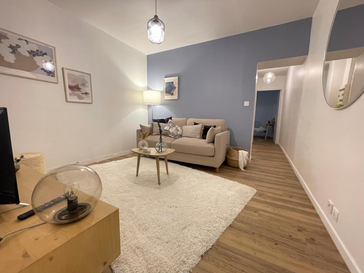 Wallis Yourhosthelper Reims Extérieur photo