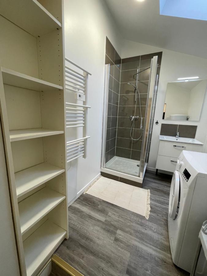 Wallis Yourhosthelper Reims Extérieur photo