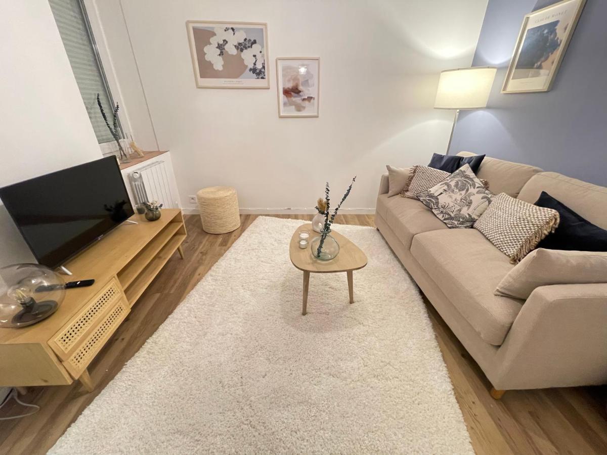 Wallis Yourhosthelper Reims Extérieur photo