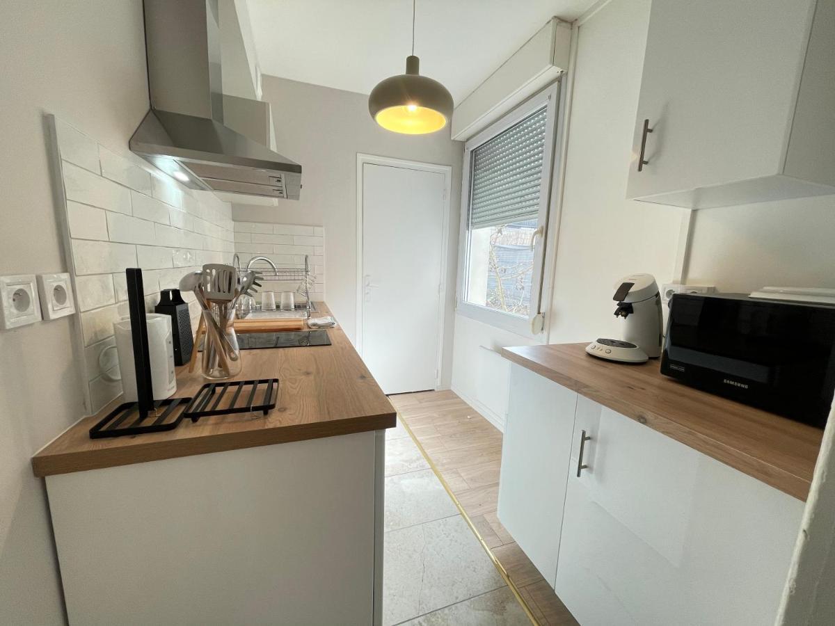Wallis Yourhosthelper Reims Extérieur photo