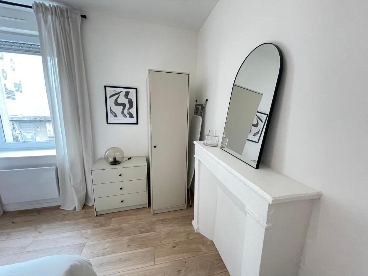 Wallis Yourhosthelper Reims Extérieur photo